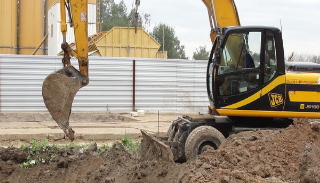 Выкопать яму экскаватором в Сосногорске от 952 руб. - 2Землекопа-Сно